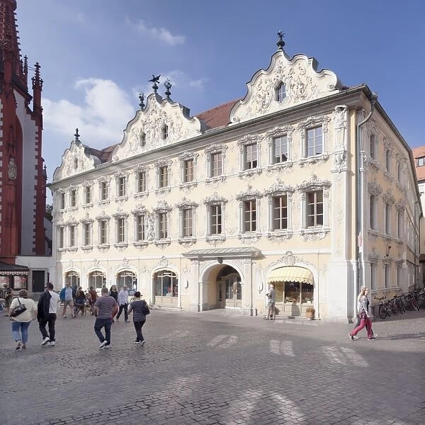 Falkenhaus building, Roccoco stucco decoration, Touristinfo, market square, Wurzburg, Franconia, Bavaria, Germany, Europe