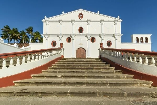 Famous facade of the Museum & Convent of San Francisco dating from 1529, the oldest church in Central America, Granada, Nicaragua, Central America