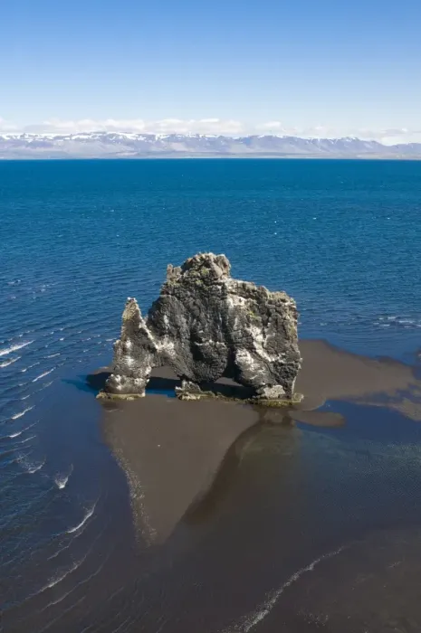 Framed Print : Famous Hvitserkur rock formation offshore, Vatnsnes Peninsula, Iceland, Polar Regions Framed Print : Famous Hvitserkur rock formation offshore, Vatnsnes Peninsula, Iceland, Polar Regions