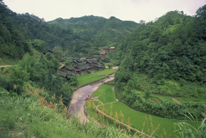 Framed Print : Fanpai village beside a river in Guizhou Province, China, Asia Framed Print : Fanpai village beside a river in Guizhou Province, China, Asia