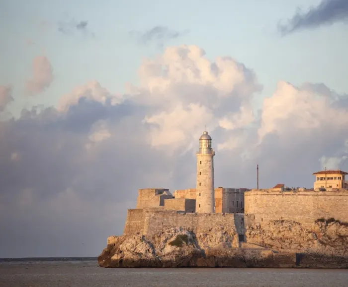 Framed Print : Faro Castilla del Morro, the old fort at the entrance to Havana Harbour