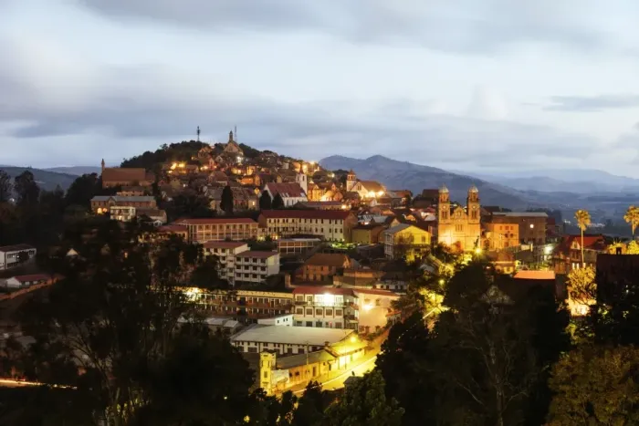 Framed Print : Fianarantsoa Haute Ville in the evening, central area, Madagascar, Africa Framed Print : Fianarantsoa Haute Ville in the evening, central area, Madagascar, Africa