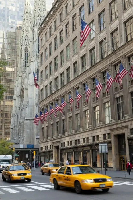 Framed Print : Fifth Avenue street scene, Manhattan, New York City, New York, United States of America Framed Print : Fifth Avenue street scene, Manhattan, New York City, New York, United States of America