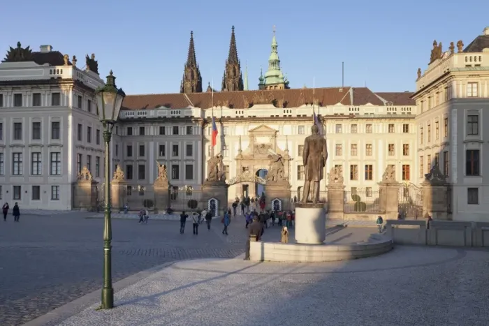 Framed Print : First courtyard, Castle Hradcany and St. Vitus cathedral, Castle District, UNESCO World Heritage Site, Prague, Bohemia, Czech Republic, Europe Framed Print : First courtyard, Castle Hradcany and St. Vitus cathedral, Castle District, UNESCO World Heritage Site, Prague, Bohemia, Czech Republic, Europe