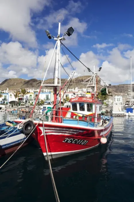 Framed Print : Fishing boat at the old port of Puerto de Mogan, Gran Canaria, Canary Islands, Spain, Atlantic, Europe Framed Print : Fishing boat at the old port of Puerto de Mogan, Gran Canaria, Canary Islands, Spain, Atlantic, Europe