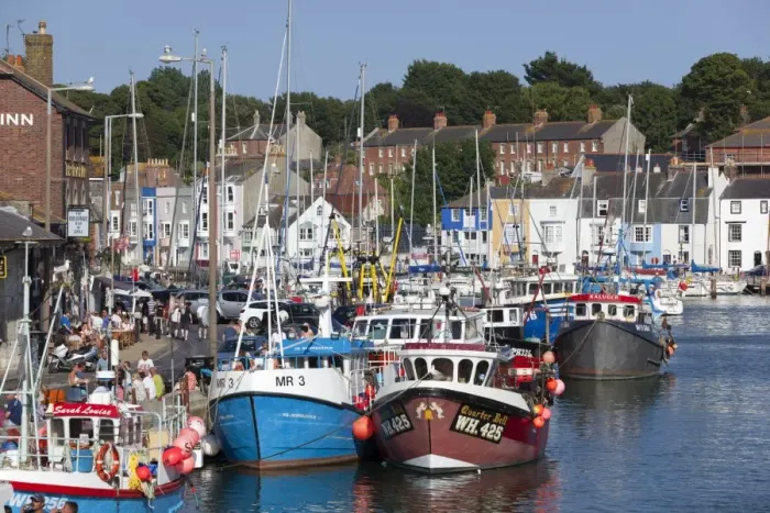 Framed Print : Fishing boats in the Old Harbour, Weymouth, Dorset, England, United Kingdom, Europe Framed Print : Fishing boats in the Old Harbour, Weymouth, Dorset, England, United Kingdom, Europe