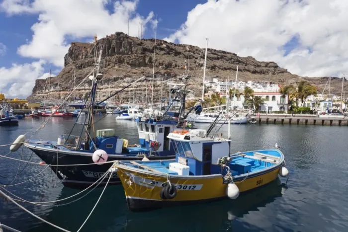 Framed Print : Fishing boats at the old port of Puerto de Mogan, Gran Canaria, Canary Islands, Spain, Atlantic, Europe Framed Print : Fishing boats at the old port of Puerto de Mogan, Gran Canaria, Canary Islands, Spain, Atlantic, Europe