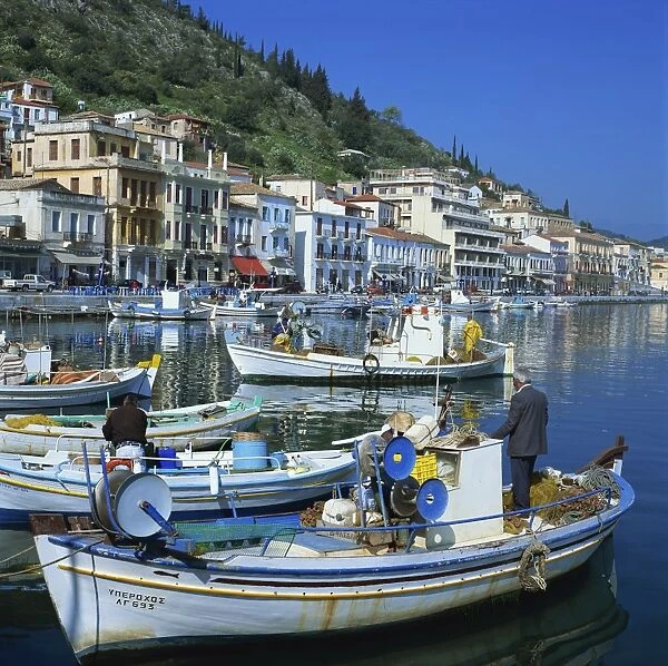 Fishing boats at port town of Neapoli, Peloponnese, Greece, Europe