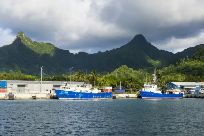 Framed Print : Fishing harbour of Avarua, capital of Rarotonga, Rartonga and the Cook Islands, South Pacific Framed Print : Fishing harbour of Avarua, capital of Rarotonga, Rartonga and the Cook Islands, South Pacific