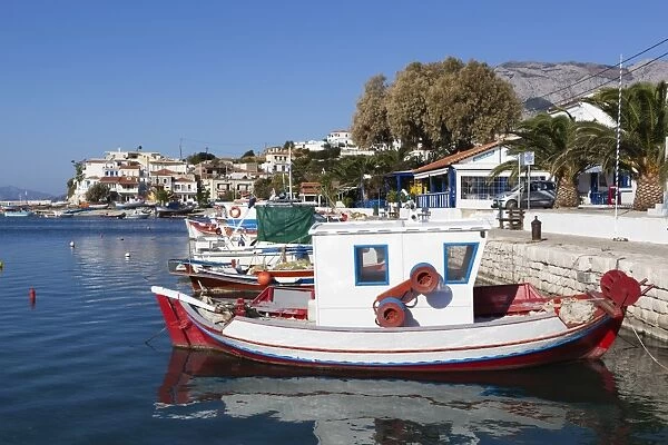 Fishing harbour, Ormos Marathokampos, Samos, Aegean Islands, Greece