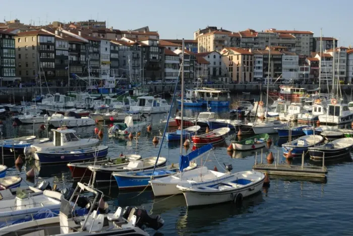 Framed Print : Fishing and pleasure harbour, Lekeitio, Basque country, Euskadi, Spain, Europe Framed Print : Fishing and pleasure harbour, Lekeitio, Basque country, Euskadi, Spain, Europe