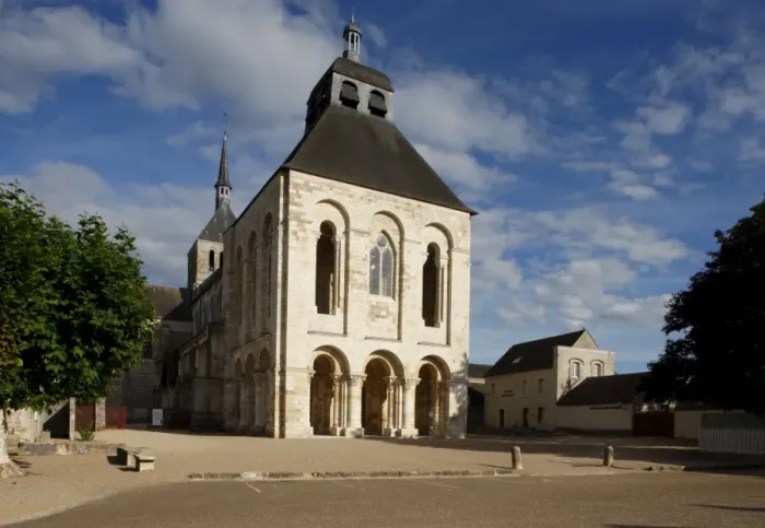 Framed Print : Fleury Benedictine Abbey, Saint-Benoit-sur-Loire, Loiret, France, Europe Framed Print : Fleury Benedictine Abbey, Saint-Benoit-sur-Loire, Loiret, France, Europe
