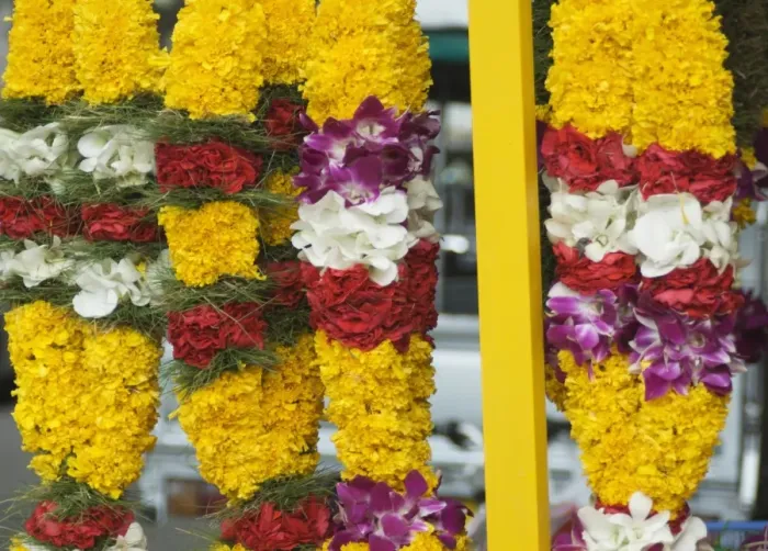 Framed Print : Flower stall selling garlands for temple offerings Framed Print : Flower stall selling garlands for temple offerings