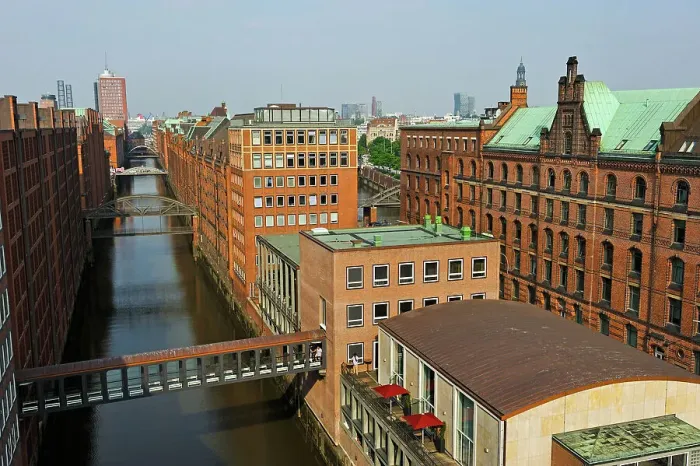 Framed Print : Footbridge of Ameron Hotel Speicherstad over the Brooksfleet canal, HafenCity district, Hamburg, Germany, Europe Framed Print : Footbridge of Ameron Hotel Speicherstad over the Brooksfleet canal, HafenCity district, Hamburg, Germany, Europe