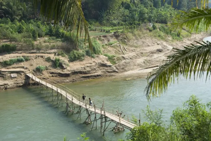 Framed Print : Footbridge over Nam Khan River, Luang Prabang, Laos, Indochina, Southeast Asia, Asia Framed Print : Footbridge over Nam Khan River, Luang Prabang, Laos, Indochina, Southeast Asia, Asia