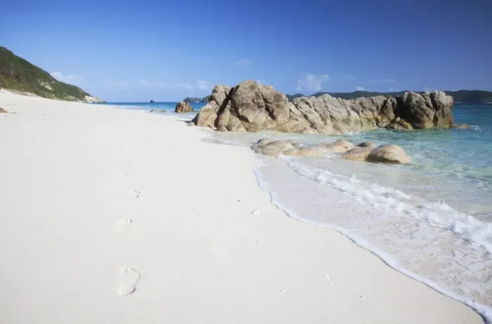 Framed Print : Footprints on Nishibama Beach, Aka Island, Kerama Islands, Okinawa, Japan, Asia Framed Print : Footprints on Nishibama Beach, Aka Island, Kerama Islands, Okinawa, Japan, Asia