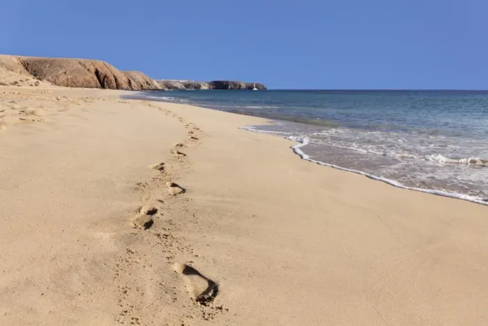 Framed Print : Footprints in the sand, Playa Papagayo beach, near Playa Blanca, Lanzarote, Canary Islands Framed Print : Footprints in the sand, Playa Papagayo beach, near Playa Blanca, Lanzarote, Canary Islands