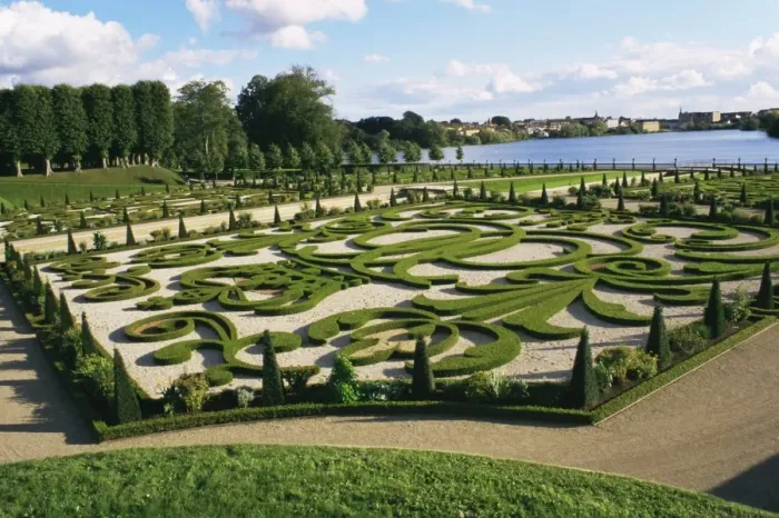 Framed Print : Formal garden, Frederiksborg Slot, Hillerod, Zealand, Denmark, Scandinavia, Europe Framed Print : Formal garden, Frederiksborg Slot, Hillerod, Zealand, Denmark, Scandinavia, Europe