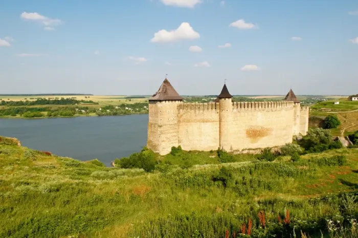 Framed Print : Fort of Khotyn, Chernivtsi Oblast province, Ukraine, Europe Framed Print : Fort of Khotyn, Chernivtsi Oblast province, Ukraine, Europe