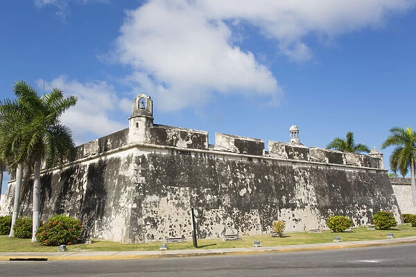 Fortified Colonial Wall, Old Town, UNESCO World Heritage Site, San Francisco de Campeche, State of Campeche, Mexico, North America