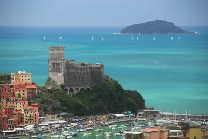 Framed Print : The fortress of Lerici, coast of Liguria, Italy, Europe Framed Print : The fortress of Lerici, coast of Liguria, Italy, Europe