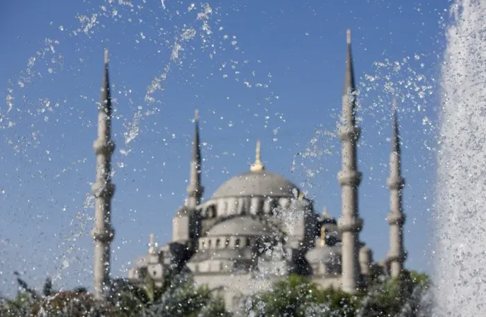 Framed Print : Fountain in front of the Blue Mosque, Istanbul, Turkey, Western Asia Framed Print : Fountain in front of the Blue Mosque, Istanbul, Turkey, Western Asia