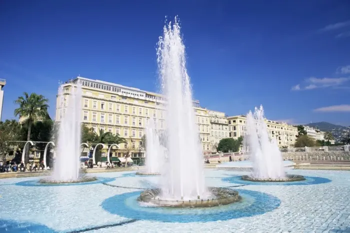 Framed Print : Fountain in the Espace Massena, Nice, Alpes-Maritimes, Cote d Azur Framed Print : Fountain in the Espace Massena, Nice, Alpes-Maritimes, Cote d Azur