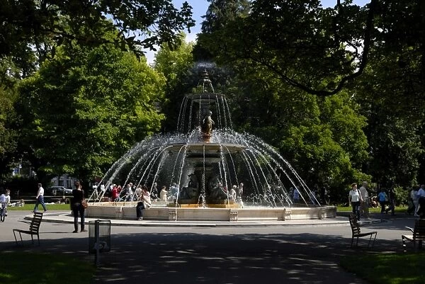 Fountain, Jardin Anglais