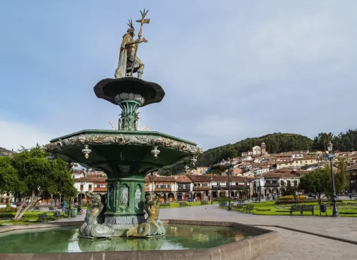 Framed Print : Fountain on the Main Square, Old Town, Cusco, Peru, South America Framed Print : Fountain on the Main Square, Old Town, Cusco, Peru, South America
