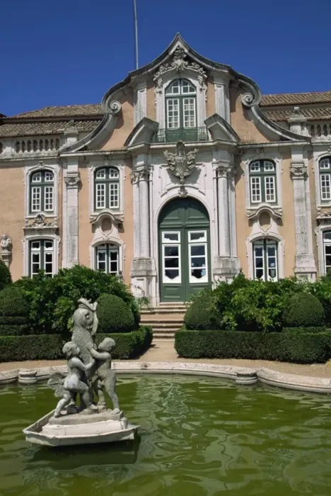 Framed Print : Fountain in front of the Queluz Palace in Lisbon Framed Print : Fountain in front of the Queluz Palace in Lisbon