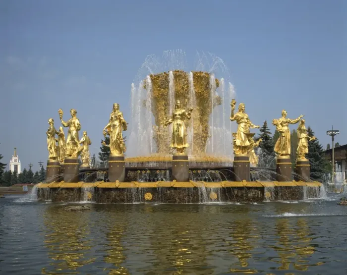 Framed Print : Fountains at Exhibition of Economic Achievements of USSR, Moscow, Russia, Europe Framed Print : Fountains at Exhibition of Economic Achievements of USSR, Moscow, Russia, Europe