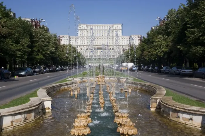 Framed Print : Fountains in front of the Palace of Parliament, former Ceausescu Palace