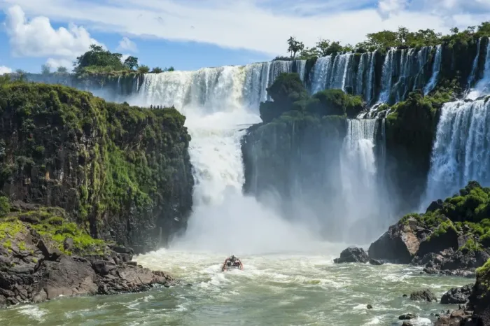 Framed Print : Foz de Iguazu (Iguacu Falls), Iguazu National Park, UNESCO World Heritage Site, Argentina, South America Framed Print : Foz de Iguazu (Iguacu Falls), Iguazu National Park, UNESCO World Heritage Site, Argentina, South America