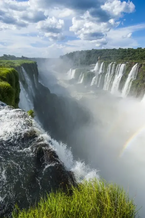 Framed Print : Foz de Iguazu (Iguacu Falls), Iguazu National Park, UNESCO World Heritage Site, Argentina, South America Framed Print : Foz de Iguazu (Iguacu Falls), Iguazu National Park, UNESCO World Heritage Site, Argentina, South America