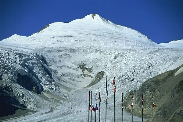 Franz Josefs Hohe and the Pasterze Glacier, Grossglockner Road, Austria, Europe