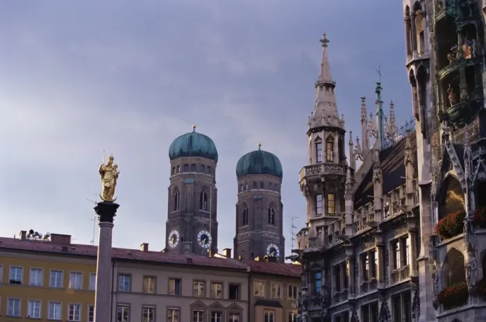 Framed Print : Frauenkirche towers and Mariensaule (St Framed Print : Frauenkirche towers and Mariensaule (St