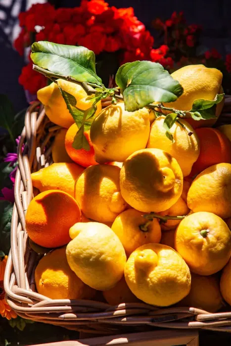 Framed Print : Fresh local basket of lemons in Manarola in Cinque Terre, province of La Spezia Framed Print : Fresh local basket of lemons in Manarola in Cinque Terre, province of La Spezia