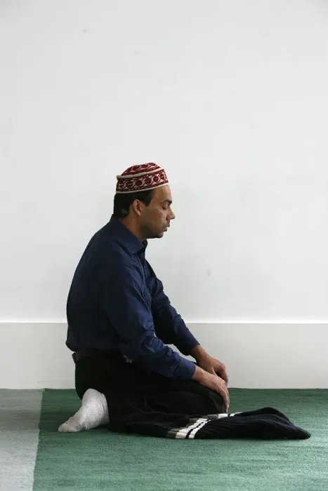 Framed Print : Friday prayers at Baitul Futuh mosque, London, England, Unnited Kingdom, Europe