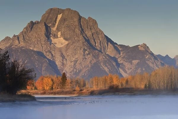 Frosty autumn (fall) dawn at Oxbow Bend, Snake River, Grand Teton National Park, Wyoming, United States of America, North America