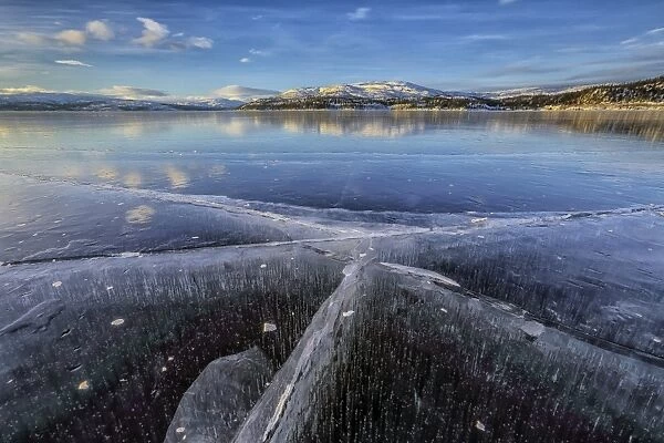 The frozen Lake Limingen, Rorvik, Borgefjell National Park, Trondelag, Norway, Scandinavia
