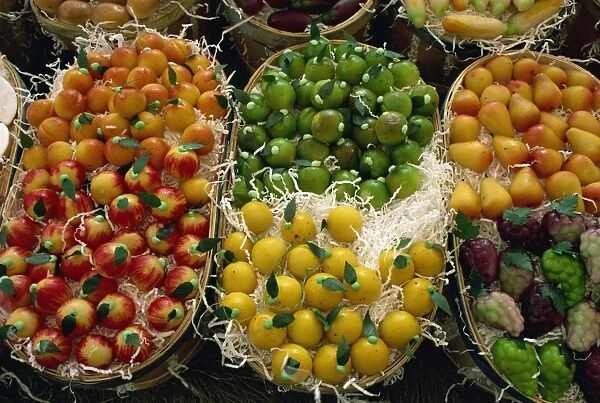 Fruit bonbons, France, Europe