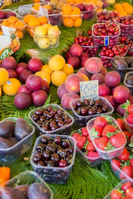 Framed Print : Fruit for sale in Mercato di Campo de Fiori, Rome, Lazio, Italy, Europe Framed Print : Fruit for sale in Mercato di Campo de Fiori, Rome, Lazio, Italy, Europe