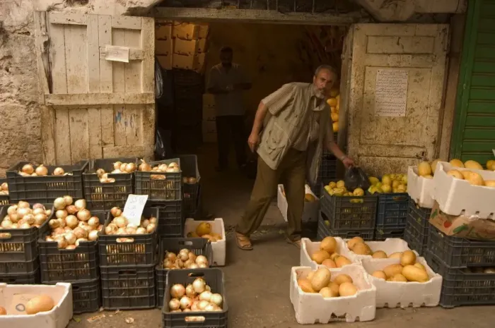 Framed Print : Fruit seller