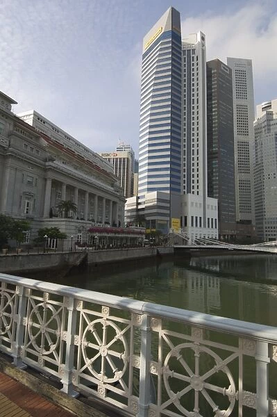 The Fullerton Hotel and the Financial District beyond