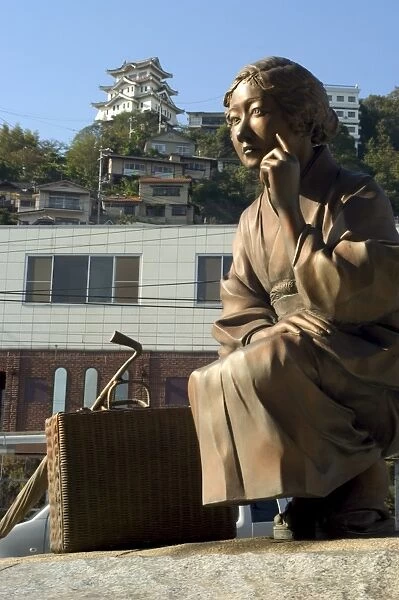 Fumiko statue