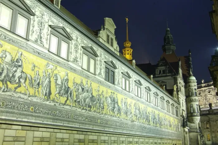 Framed Print : Furstenzug on the walls of Dresden Castle, Dresden, Saxony, Germany, Europe Framed Print : Furstenzug on the walls of Dresden Castle, Dresden, Saxony, Germany, Europe