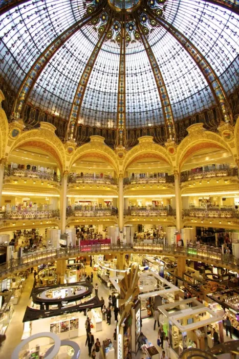 Framed Print : Galeries Lafayette, Paris, France, Europe Framed Print : Galeries Lafayette, Paris, France, Europe