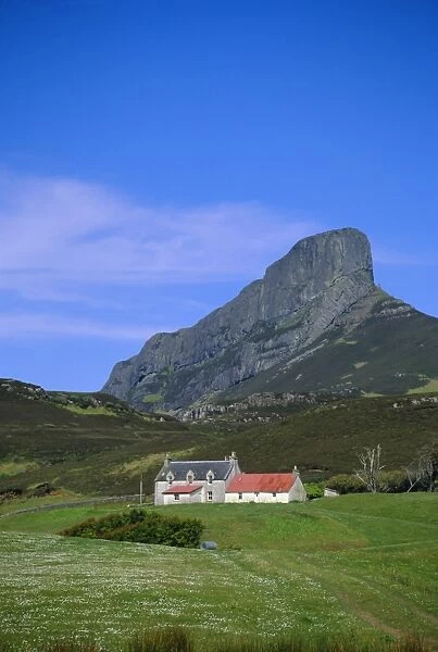 Galmisdale House and An Sgurr