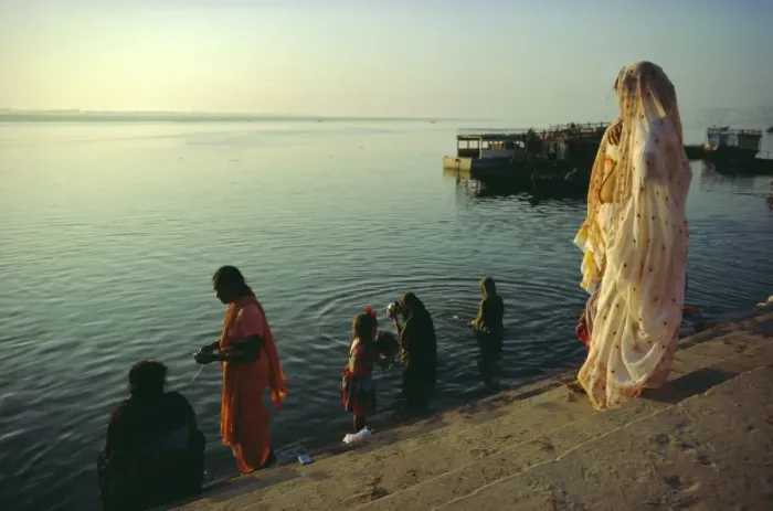 Framed Print : The Ganges (Ganga) River waterfront Framed Print : The Ganges (Ganga) River waterfront
