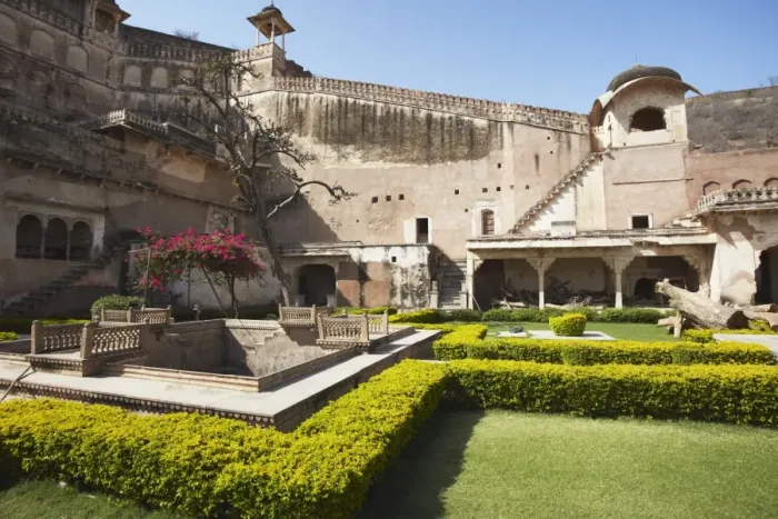 Framed Print : Garden in Chitrasala, Bundi Palace, Bundi, Rajasthan, India, Asia Framed Print : Garden in Chitrasala, Bundi Palace, Bundi, Rajasthan, India, Asia